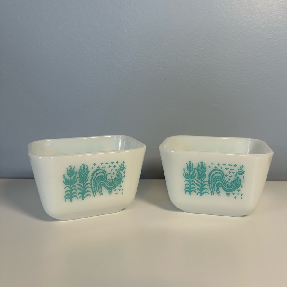 VTG Pyrex Amish Butterprint Refrigerator Dishes 501 1-1/2 Cup Turquoise NO LIDS